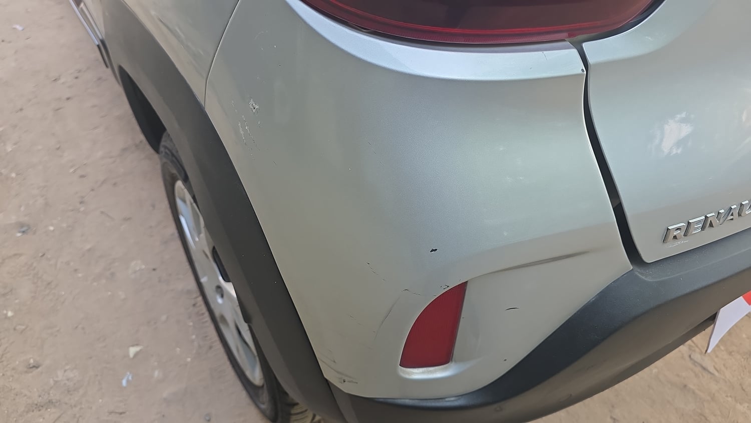 Used 2022 Renault Kwid RXL (O) 0.8 Petrol Manual dents MINOR SCRATCH