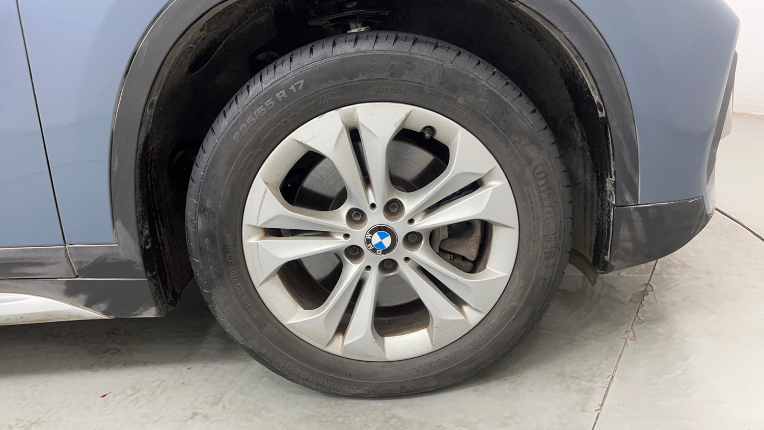 Used 2021 BMW X1 sDrive20d xLine Diesel Automatic tyres RIGHT FRONT TYRE RIM VIEW