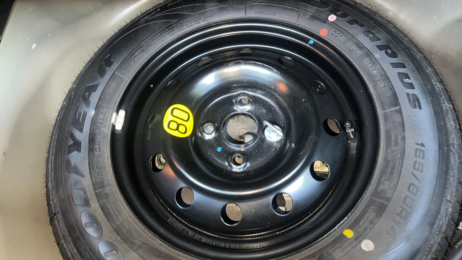 Used 2017 Maruti Suzuki Swift ZXi Petrol Manual tyres SPARE TYRE VIEW