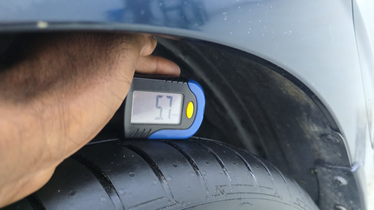 Used 2021 Hyundai Grand i10 Nios Asta 1.2 Kappa VTVT Petrol Manual tyres LEFT FRONT TYRE TREAD VIEW