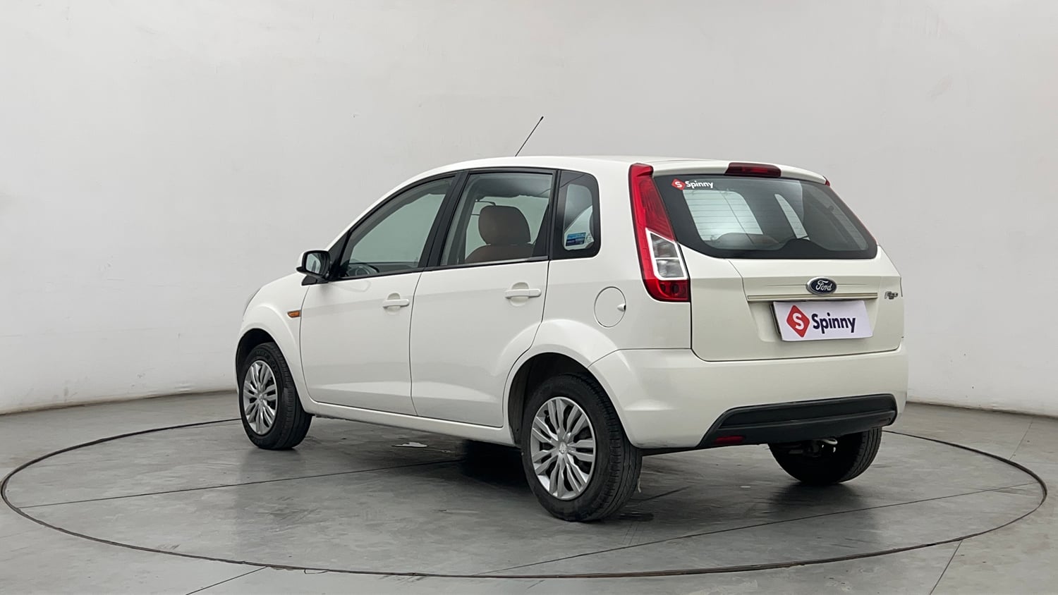 Used 2014 Ford Figo Duratec Petrol ZXI 1.2 Petrol Manual exterior LEFT REAR CORNER VIEW