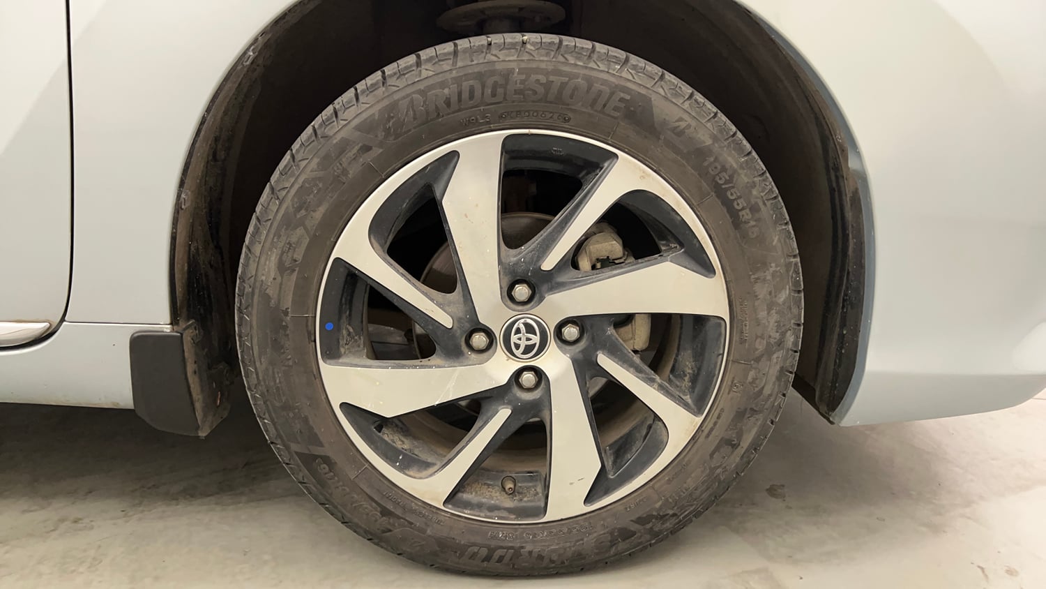 Used 2022 Toyota Glanza G Petrol Manual tyres RIGHT FRONT TYRE RIM VIEW