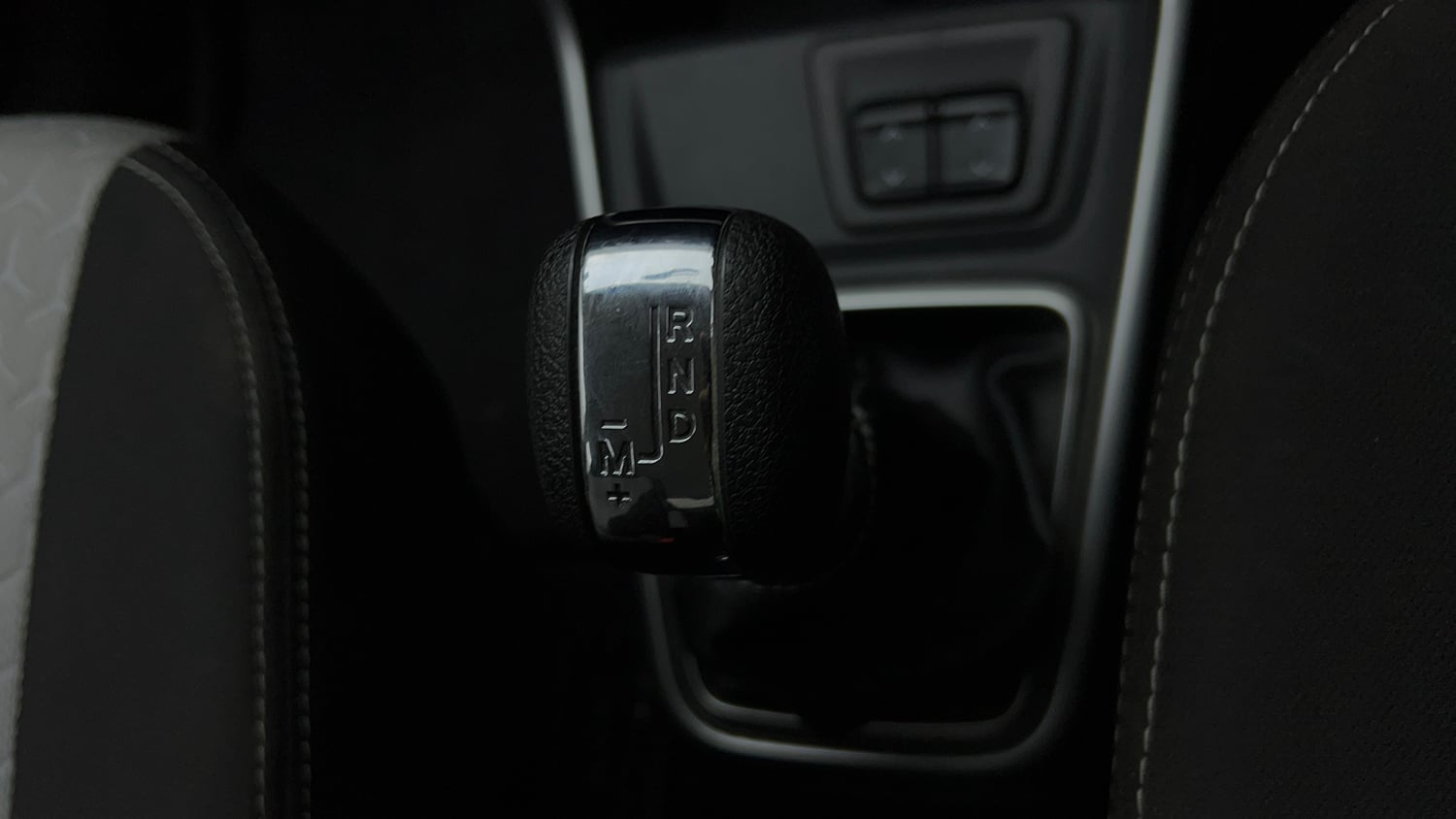 Used 2021 Datsun Redi-GO T(O) 1.0 AMT Petrol Automatic interior GEAR  KNOB VIEW