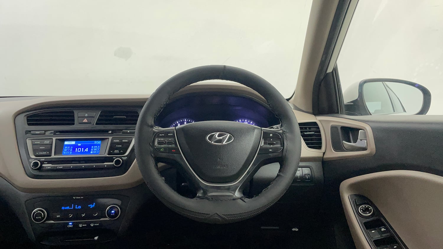 Used 2014 Hyundai Elite i20 Asta 1.2 Petrol Manual interior STEERING VIEW