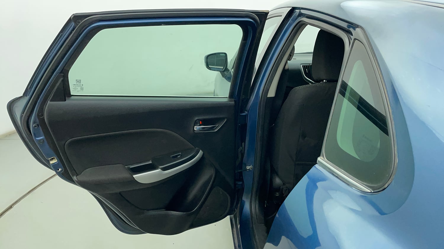 Used 2018 Maruti Suzuki Baleno Zeta 1.2 Petrol Manual interior LEFT REAR DOOR OPEN VIEW