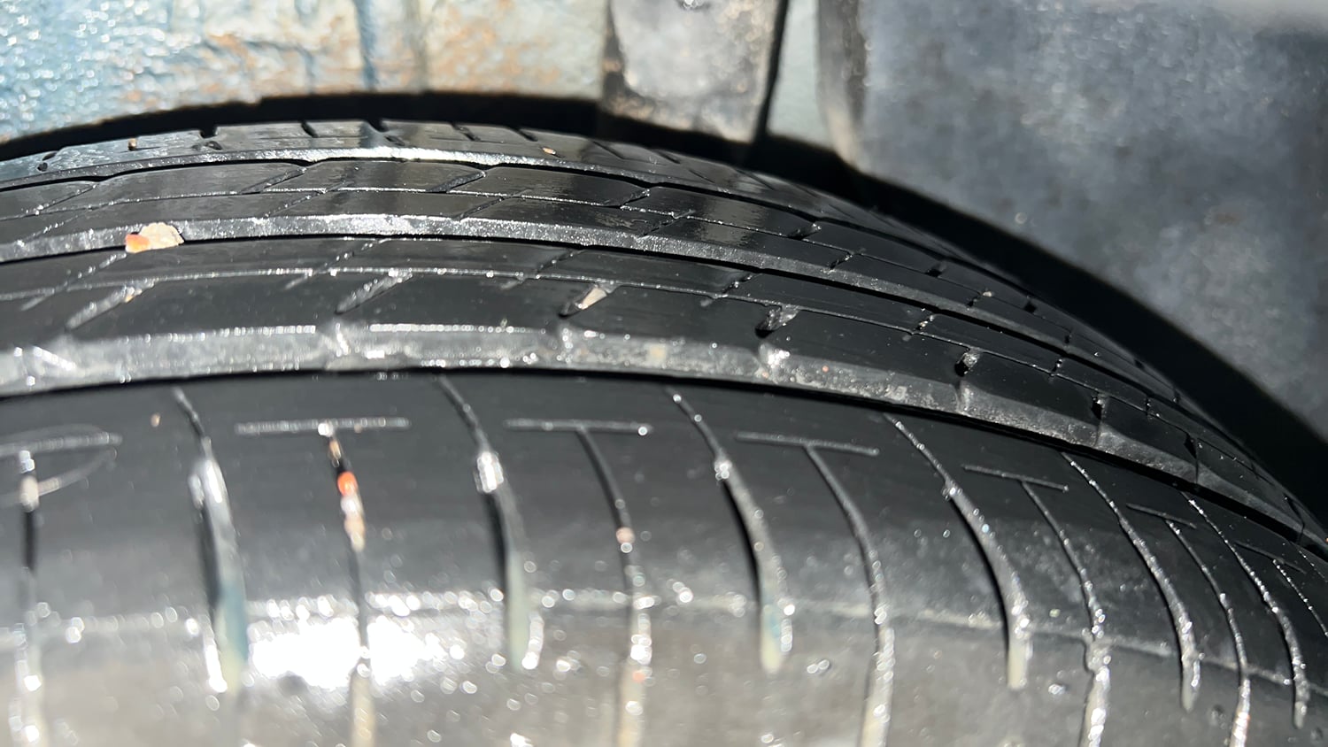 Used 2022 Maruti Suzuki Ignis Alpha 1.2 MT Petrol Manual tyres LEFT REAR TYRE TREAD VIEW