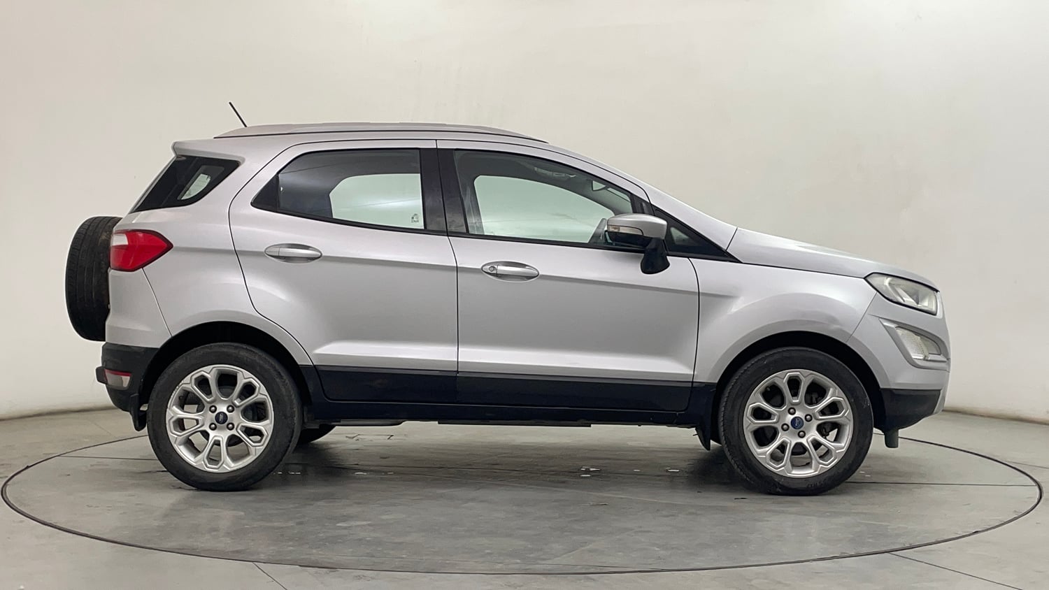 Used 2018 Ford EcoSport Titanium + 1.5L Ti-VCT AT Petrol Automatic exterior RIGHT SIDE VIEW