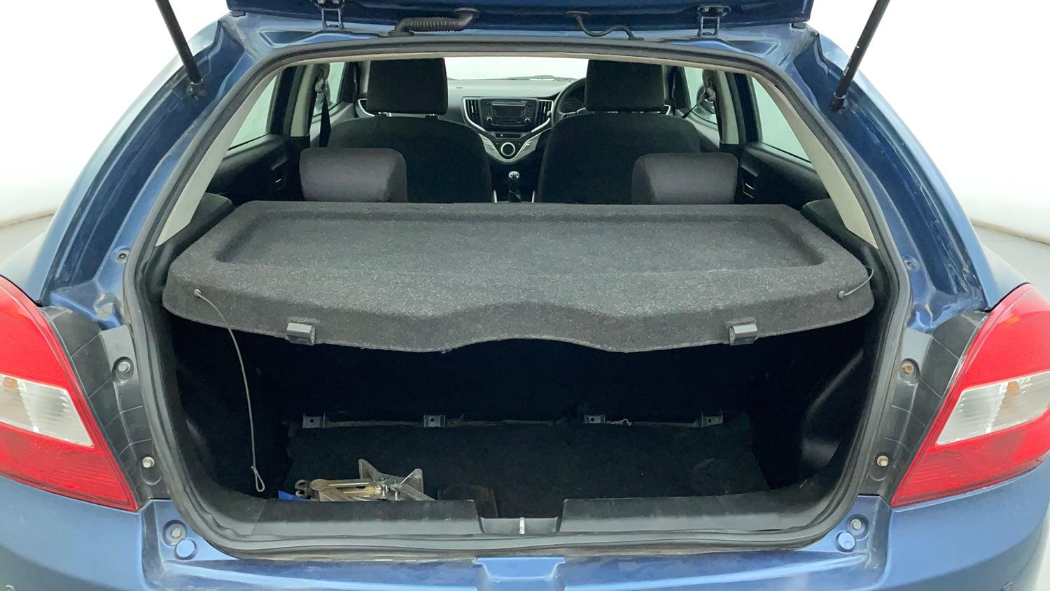 Used 2018 Maruti Suzuki Baleno Zeta 1.2 Petrol Manual interior DICKY INSIDE VIEW