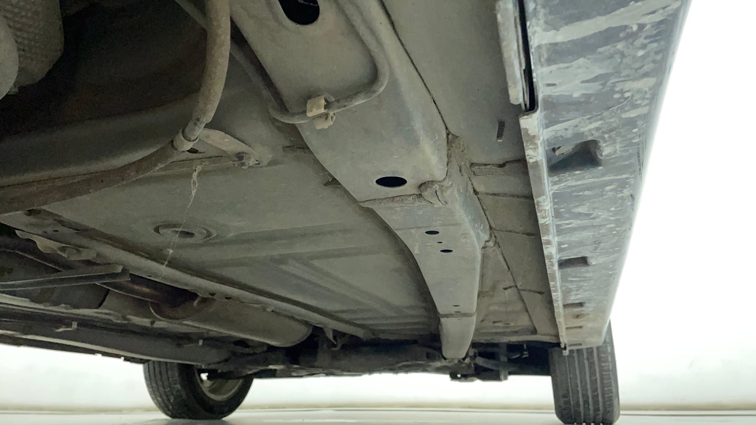 Used 2018 Maruti Suzuki Baleno Zeta 1.2 Petrol Manual extra REAR RIGHT UNDERBODY VIEW
