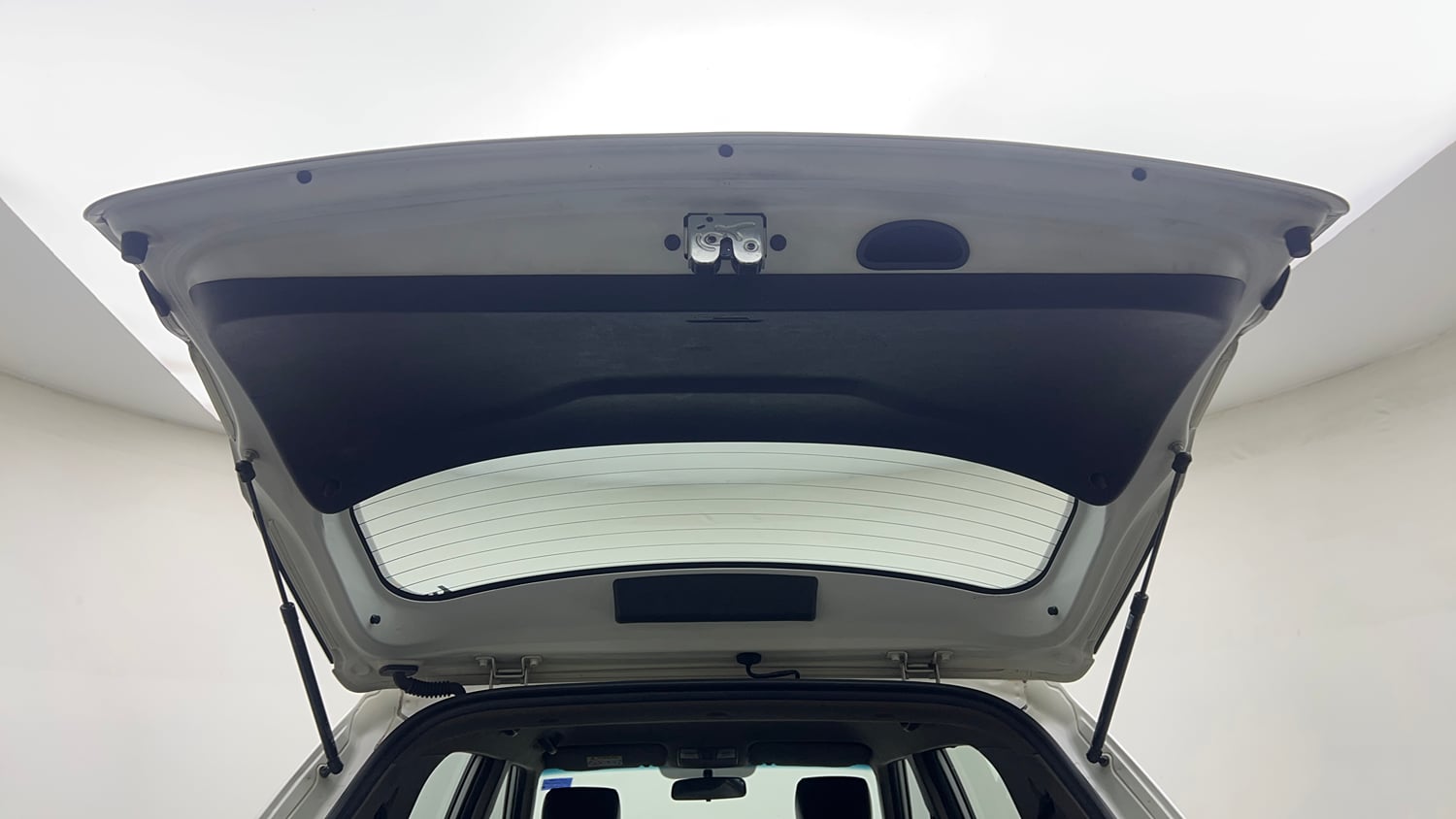 Used 2017 Hyundai Creta SX Plus 1.6 AT Petrol Petrol Automatic interior DICKY DOOR OPEN VIEW
