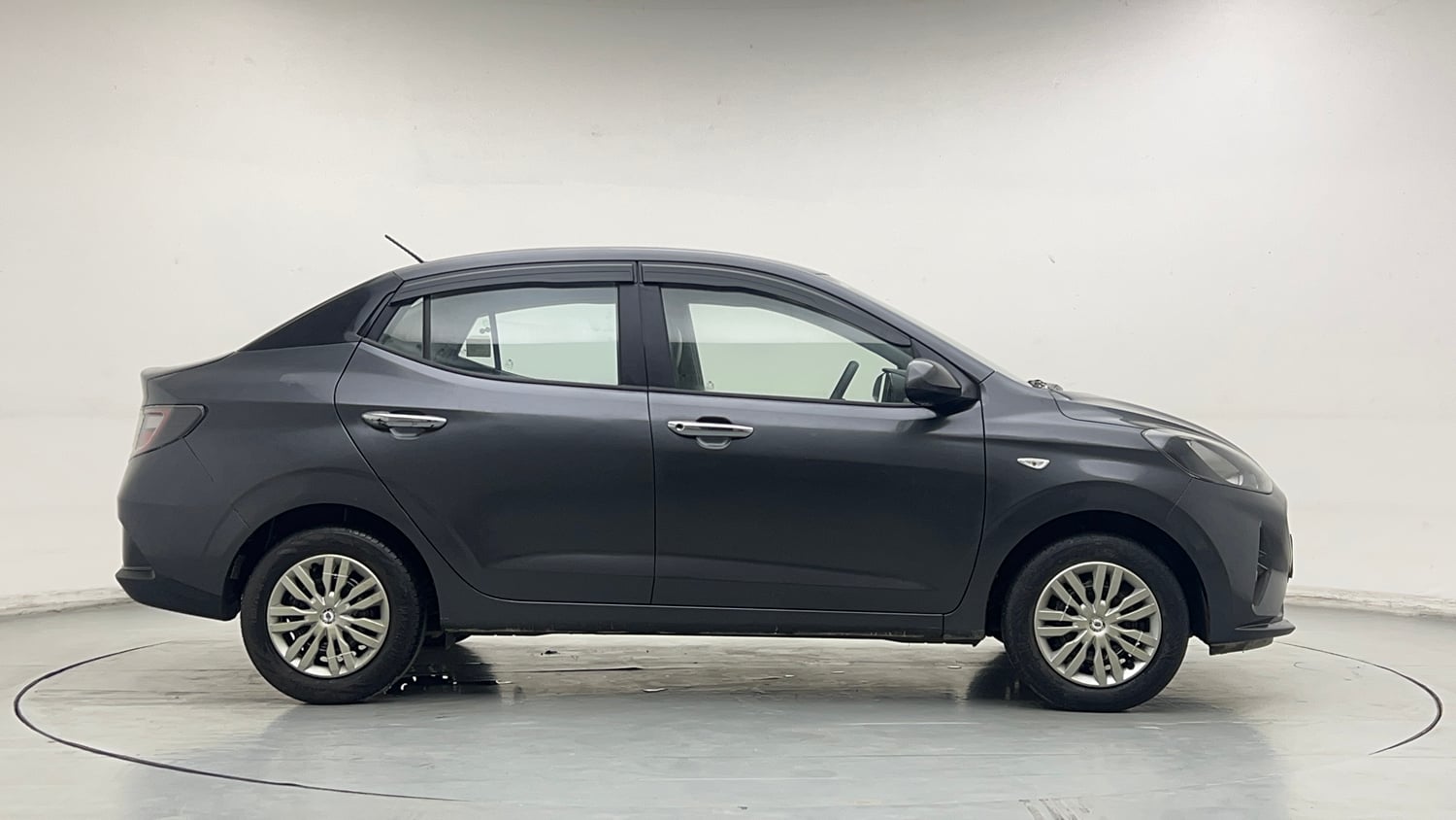Used 2022 Hyundai Aura S 1.2 CNG Cng Manual exterior RIGHT SIDE VIEW