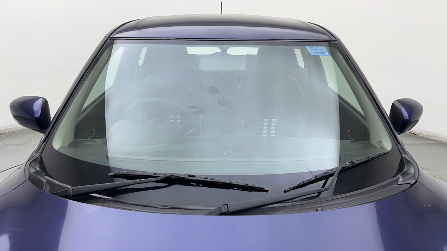 Used 2022 Maruti Suzuki Swift VXi Petrol Manual exterior FRONT WINDSHIELD VIEW