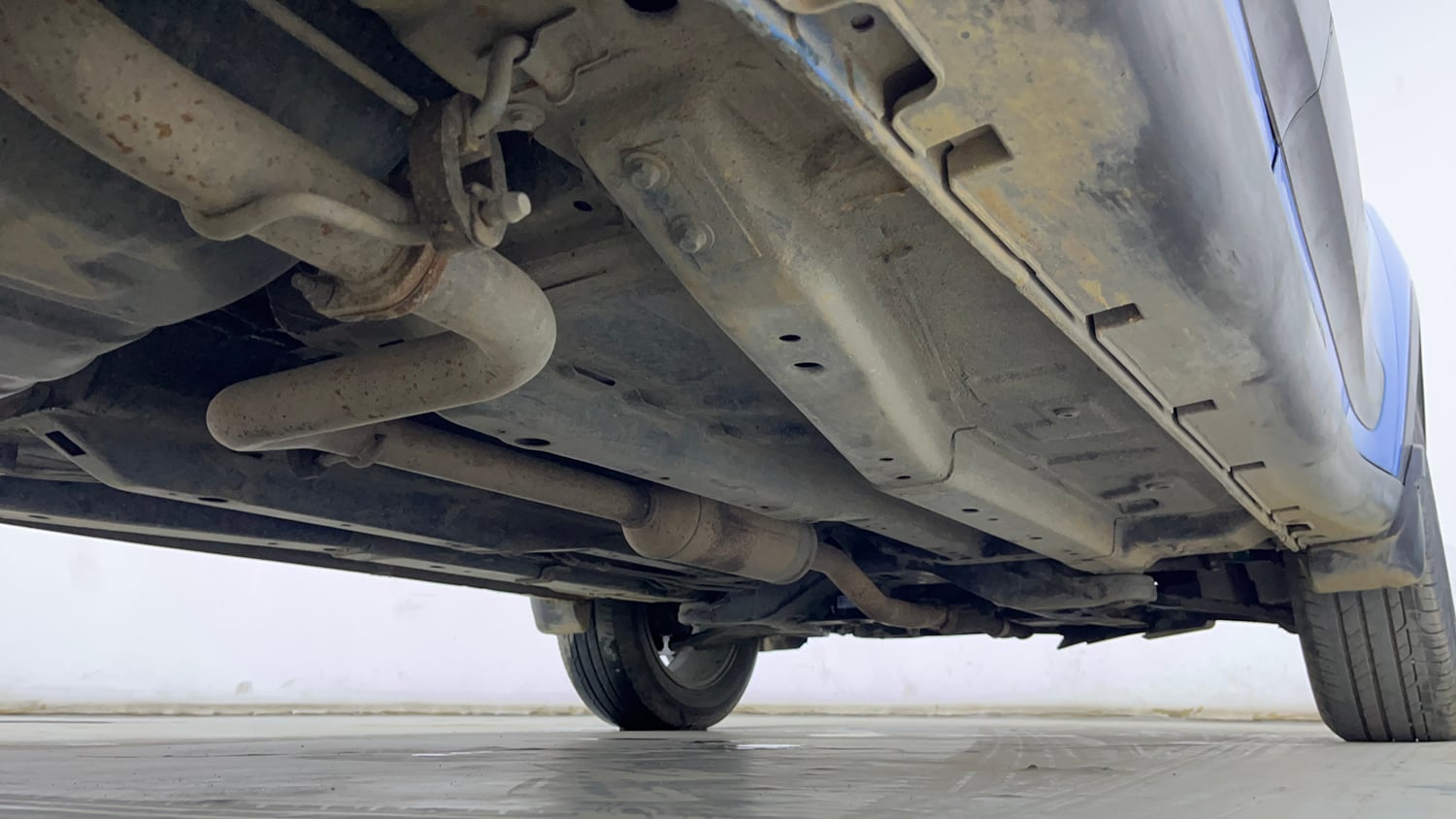Used 2020 Tata Nexon XZA Plus (O) Petrol Automatic extra REAR RIGHT UNDERBODY VIEW