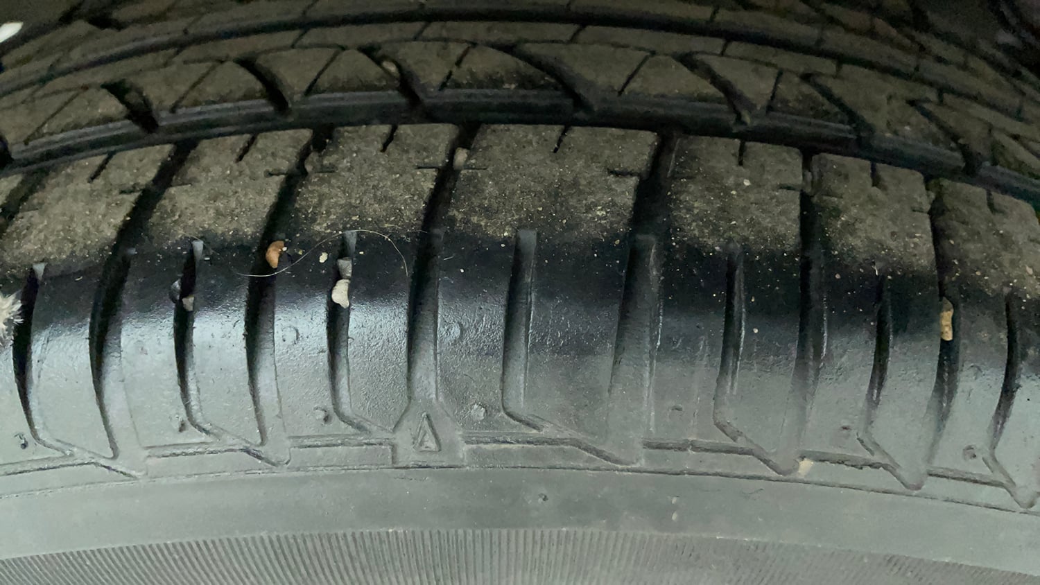 Used 2022 Tata Tiago XT Rhythm Petrol Manual tyres RIGHT REAR TYRE TREAD VIEW
