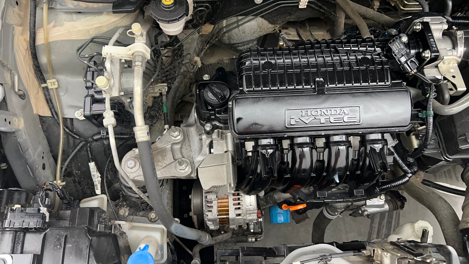 Used 2025 honda Amaze 2nd Generation VX 1.2 Petrol MT Petrol Manual engine ENGINE RIGHT SIDE VIEW