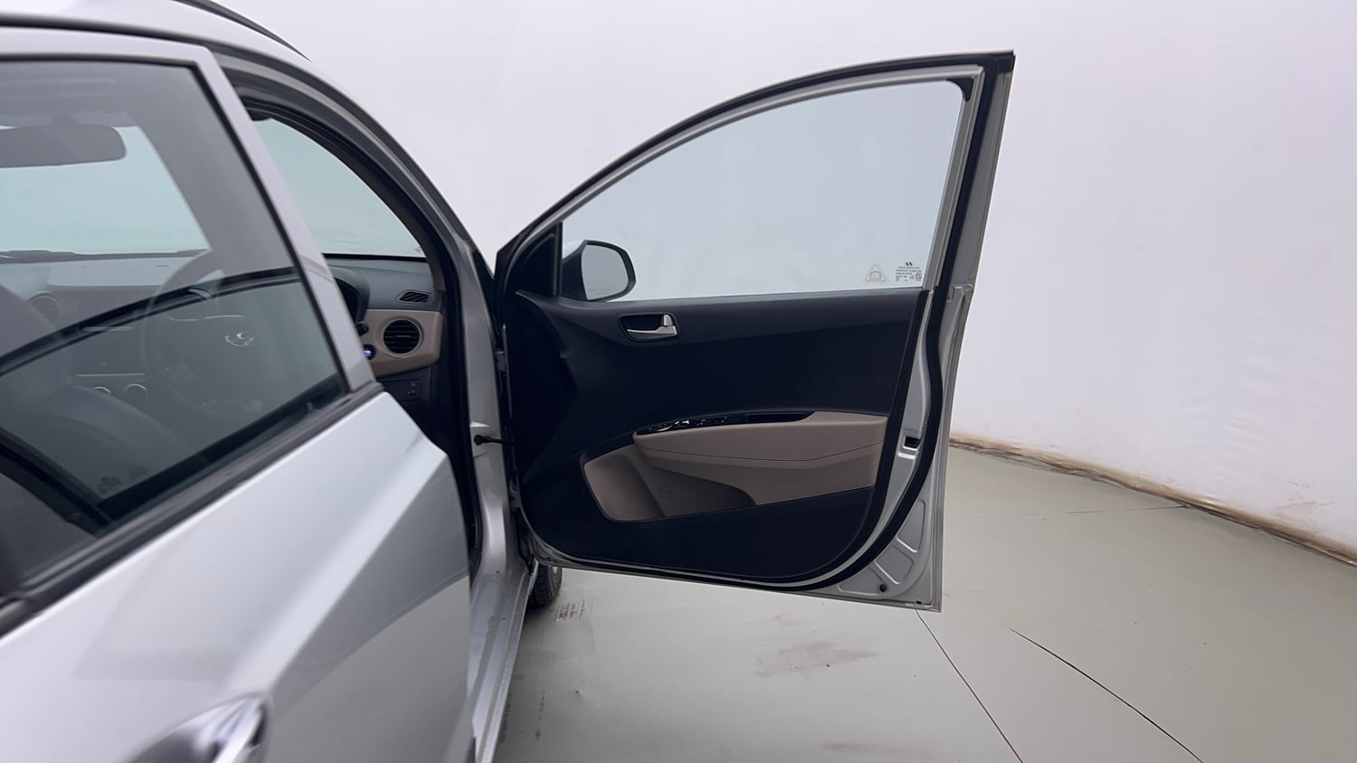 Used 2013 Hyundai Grand i10 Sportz 1.2 Kappa VTVT Petrol Manual interior RIGHT FRONT DOOR OPEN VIEW