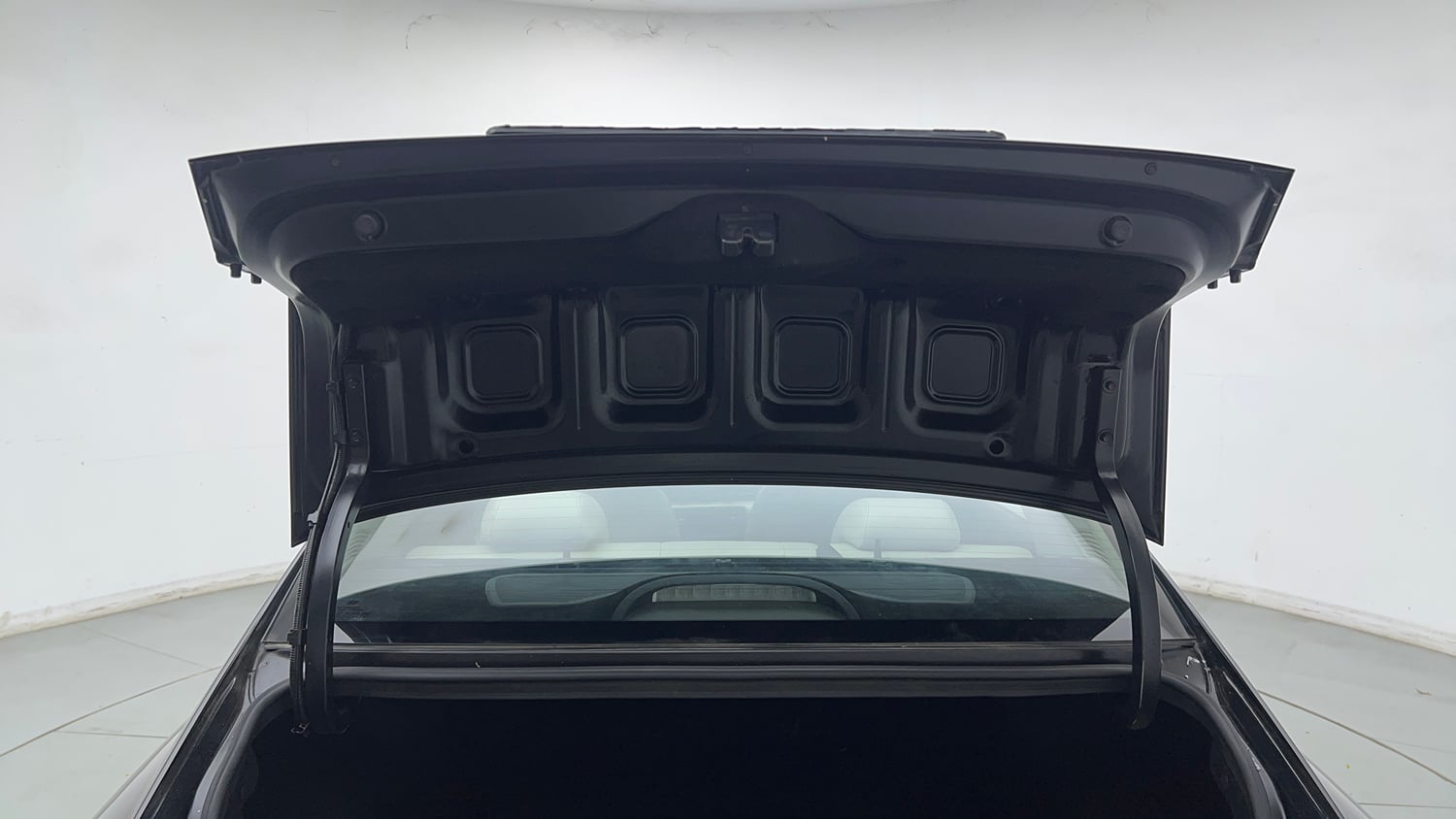 Used 2023 Hyundai Verna SX (O) 1.5 Petrol IVT Petrol Automatic interior DICKY DOOR OPEN VIEW