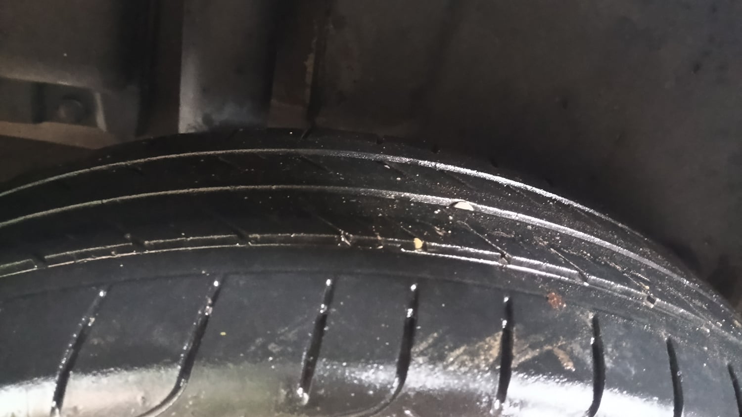 Used 2017 Maruti Suzuki Ciaz Delta 1.4 MT Petrol Manual tyres RIGHT REAR TYRE TREAD VIEW