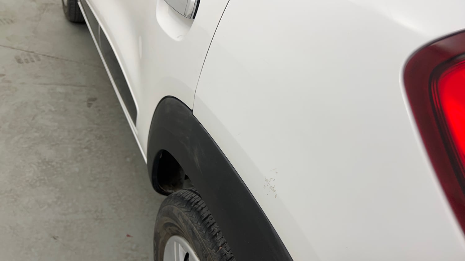 Used 2016 Renault Kwid RXT Petrol Manual dents MINOR SCRATCH