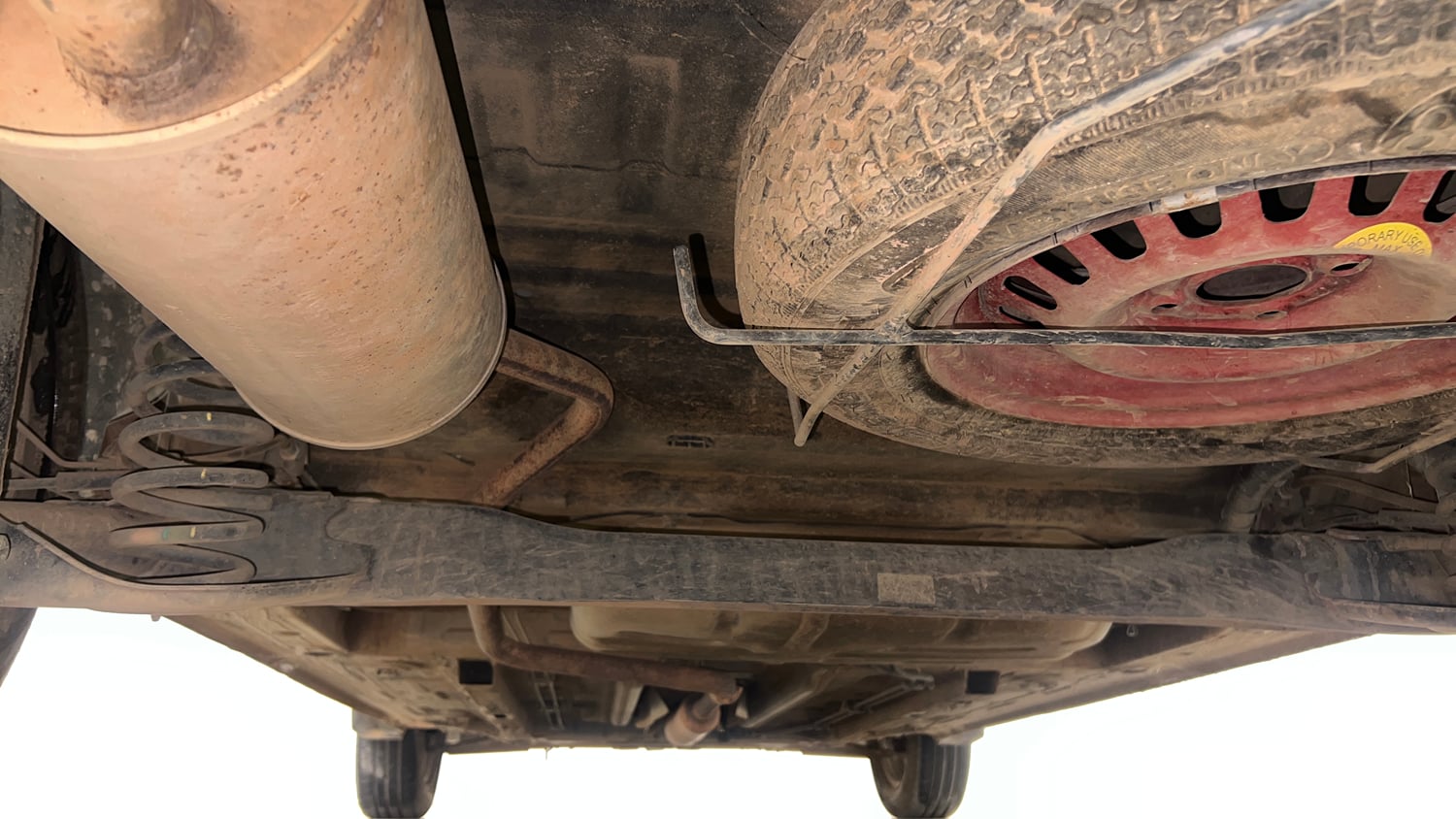 Used 2021 Renault Triber RXZ EASY-R AMT Petrol Automatic extra REAR UNDERBODY VIEW (TAKEN FROM REAR)