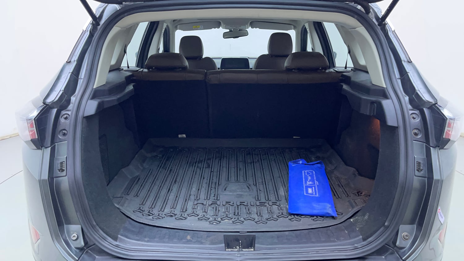 Used 2022 Tata Harrier XZ Plus Diesel Manual interior DICKY INSIDE VIEW