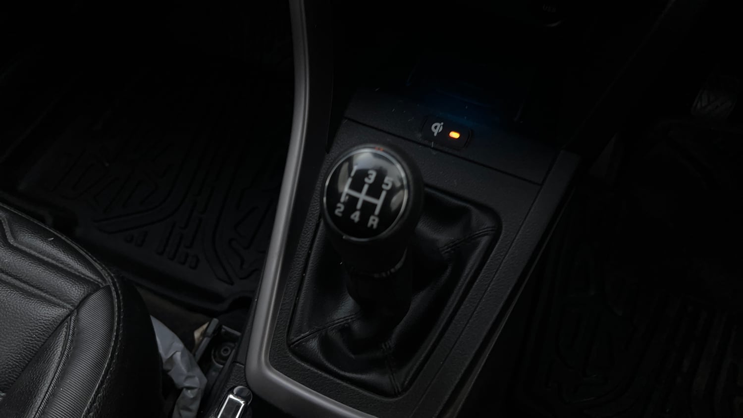 Used 2023 Maruti Suzuki Brezza Zxi Plus Dual Tone Petrol Manual interior GEAR  KNOB VIEW