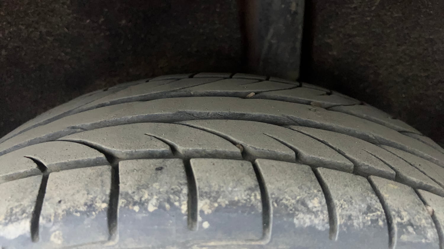 Used 2016 Ford EcoSport Titanium+ 1.5L TDCi Diesel Manual tyres LEFT REAR TYRE TREAD VIEW