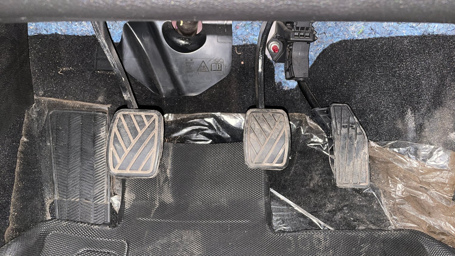 Used 2022 Maruti Suzuki Baleno Alpha MT Petrol Manual interior PEDALS VIEW