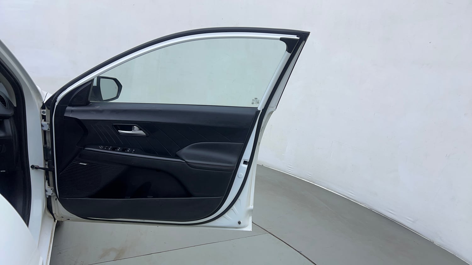 Used 2023 Hyundai Verna SX (O) 1.5 Turbo Petrol DCT Petrol Automatic interior RIGHT FRONT DOOR OPEN VIEW