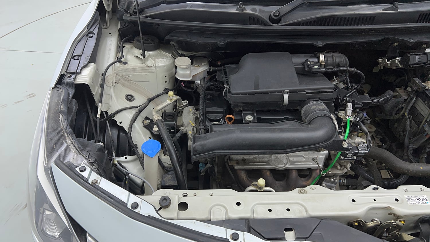 Used 2024 Maruti Suzuki Baleno Zeta MT Petrol Manual engine ENGINE RIGHT SIDE VIEW