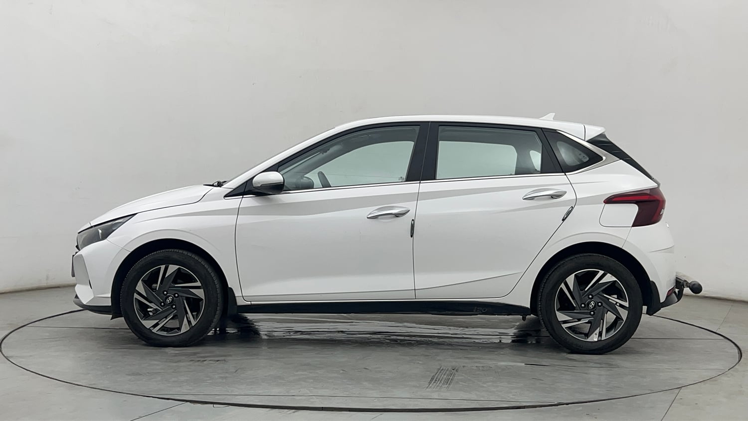 Used 2023 Hyundai New i20 Asta (O) 1.0 Turbo DCT Petrol Automatic exterior LEFT SIDE VIEW