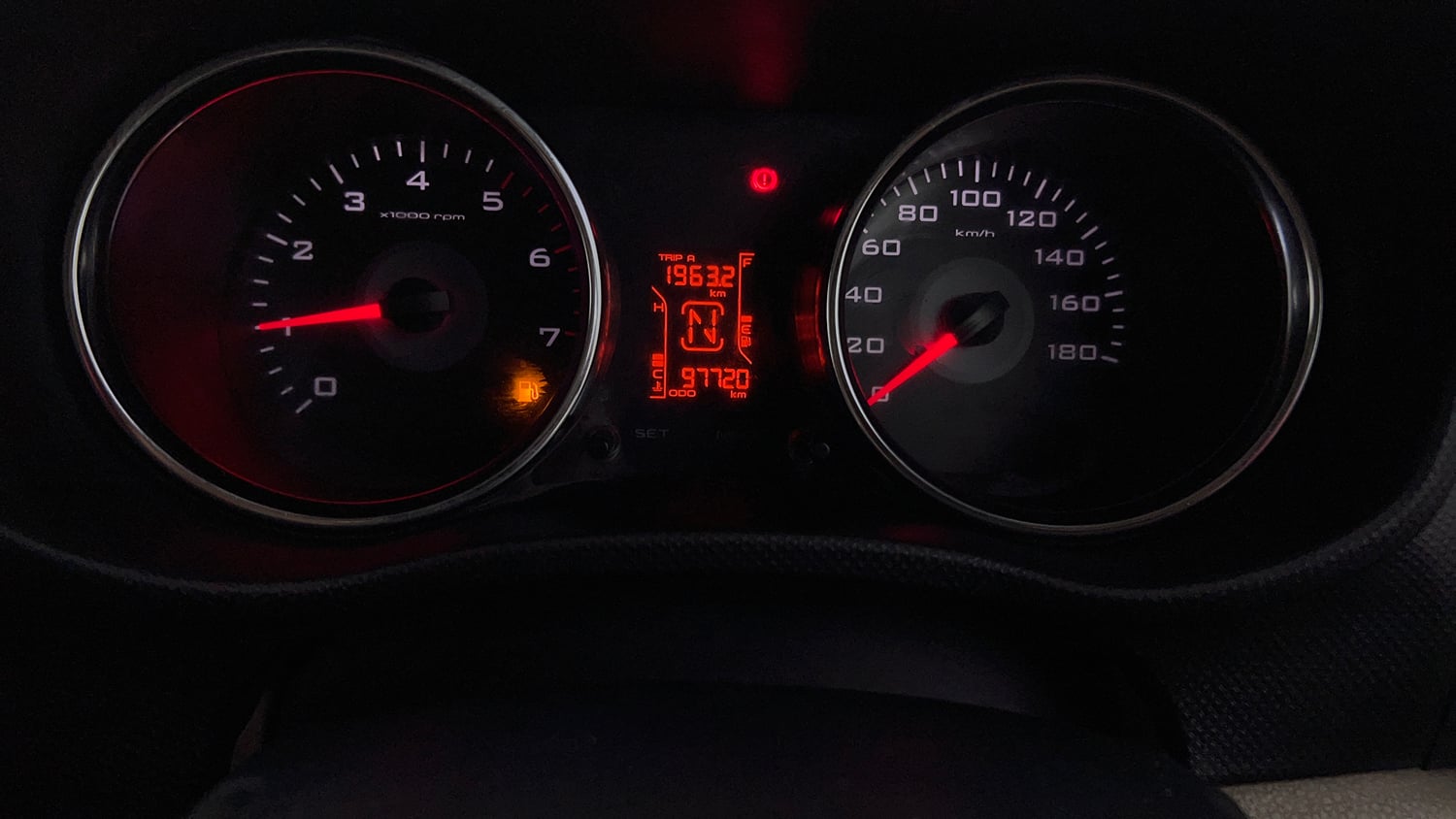 Used 2016 Mahindra TUV300 T8 mHAWK100 Diesel Manual interior CLUSTERMETER VIEW