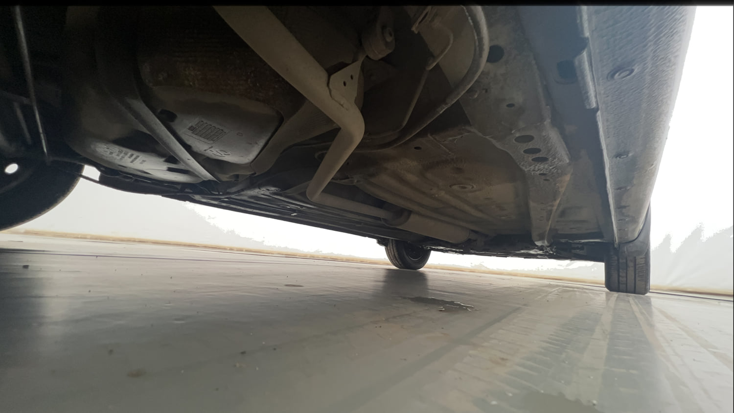 Used 2020 Maruti Suzuki Ignis Sigma 1.2 MT Petrol Manual extra REAR RIGHT UNDERBODY VIEW