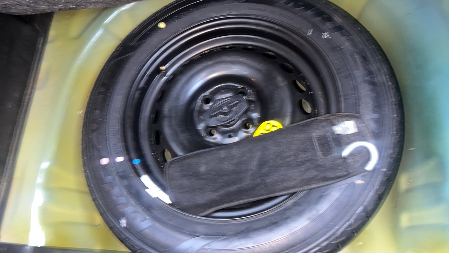 Used 2018 Maruti Suzuki Baleno Alpha 1.2 Petrol Manual tyres SPARE TYRE VIEW