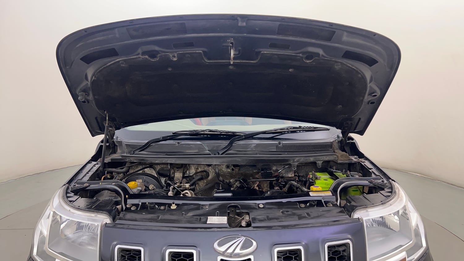 Used 2016 Mahindra TUV300 T8 mHAWK100 Diesel Manual engine ENGINE & BONNET OPEN FRONT VIEW