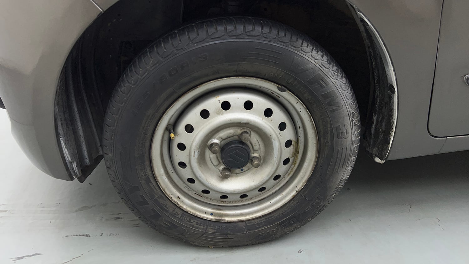 Used 2020 Maruti Suzuki Wagon R LXi (O) 1.0 CNG Cng Manual tyres LEFT FRONT TYRE RIM VIEW