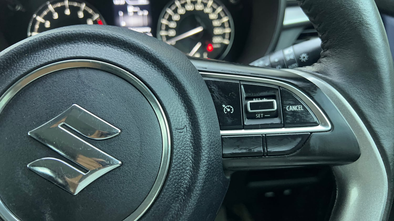Used 2023 Maruti Suzuki Baleno Alpha MT Petrol Manual top_features Cruise control