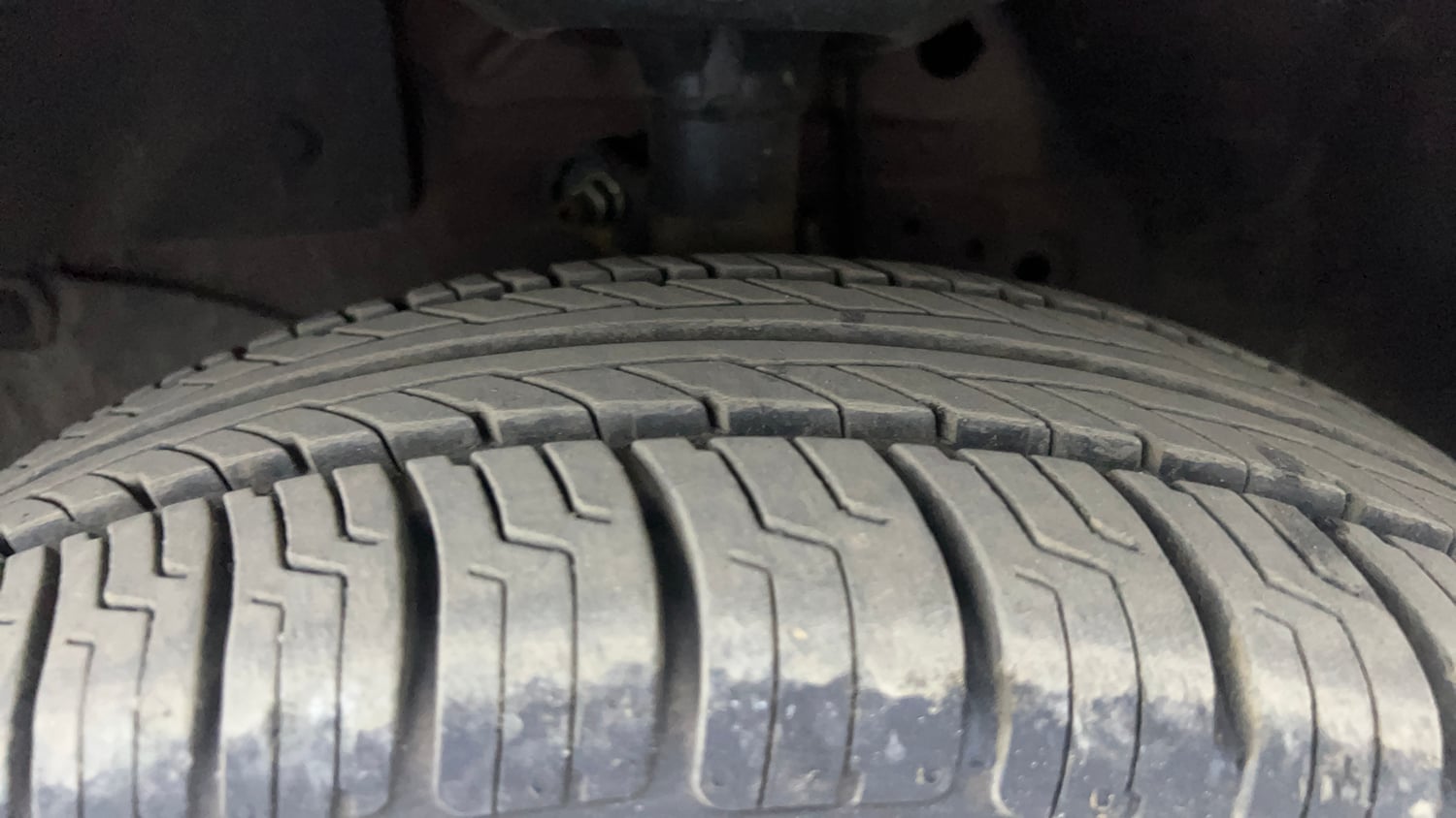 Used 2015 Honda Amaze 1.2 S i-VTEC Petrol Manual tyres LEFT FRONT TYRE TREAD VIEW