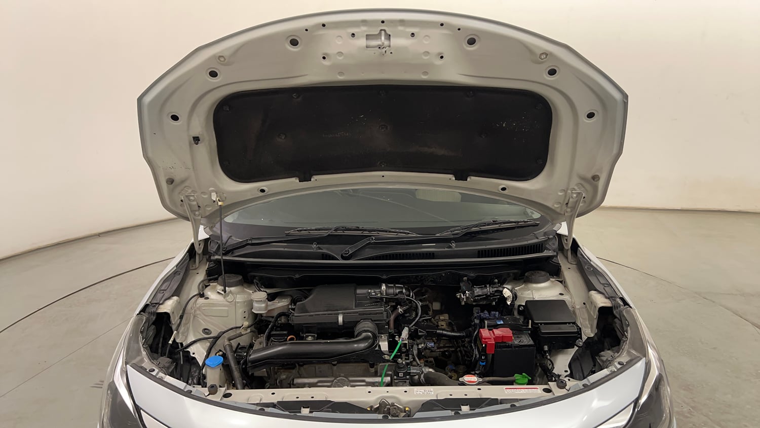 Used 2022 Toyota Glanza G Petrol Manual engine ENGINE & BONNET OPEN FRONT VIEW