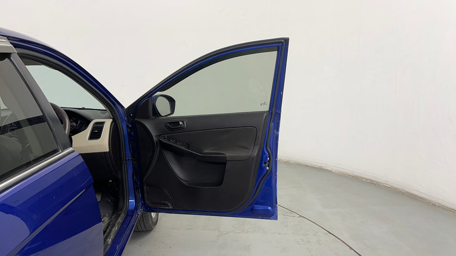 Used 2014 Tata Zest XM Petrol Petrol Manual interior RIGHT FRONT DOOR OPEN VIEW