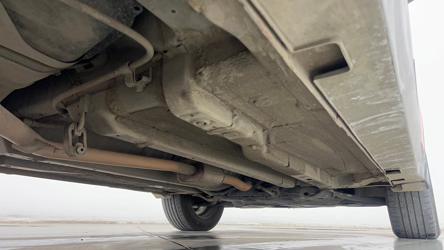 Used 2018 Hyundai Creta SX 1.6 AT Petrol Petrol Automatic extra REAR RIGHT UNDERBODY VIEW