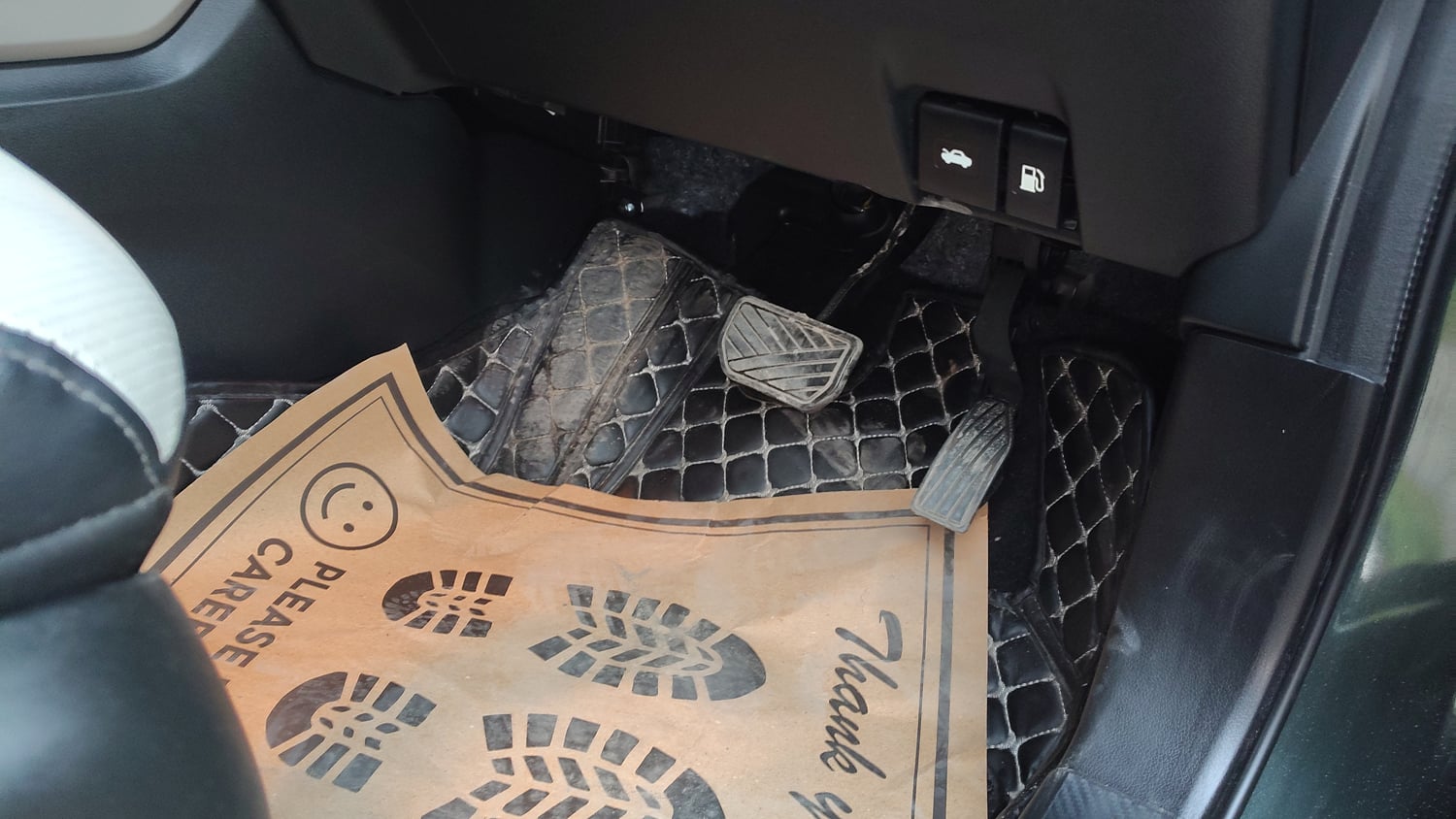 Used 2026 Maruti Suzuki Victoris ZXI+ (O) AT 2W (ADAS) Petrol Automatic interior PEDALS VIEW
