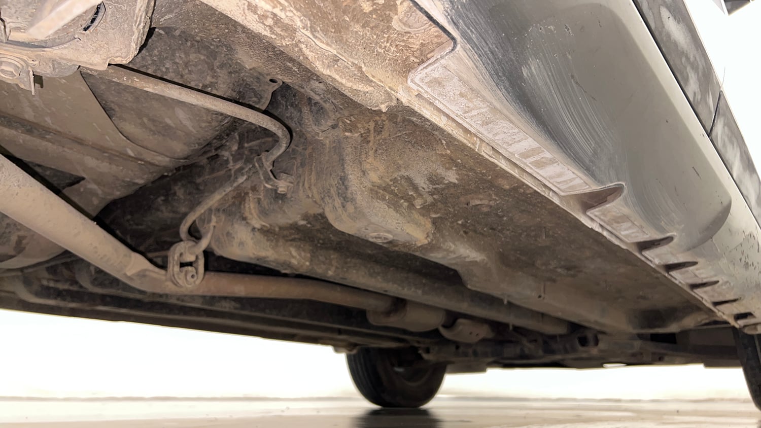 Used 2020 Hyundai Creta EX 1.5 Petrol Petrol Manual extra REAR RIGHT UNDERBODY VIEW