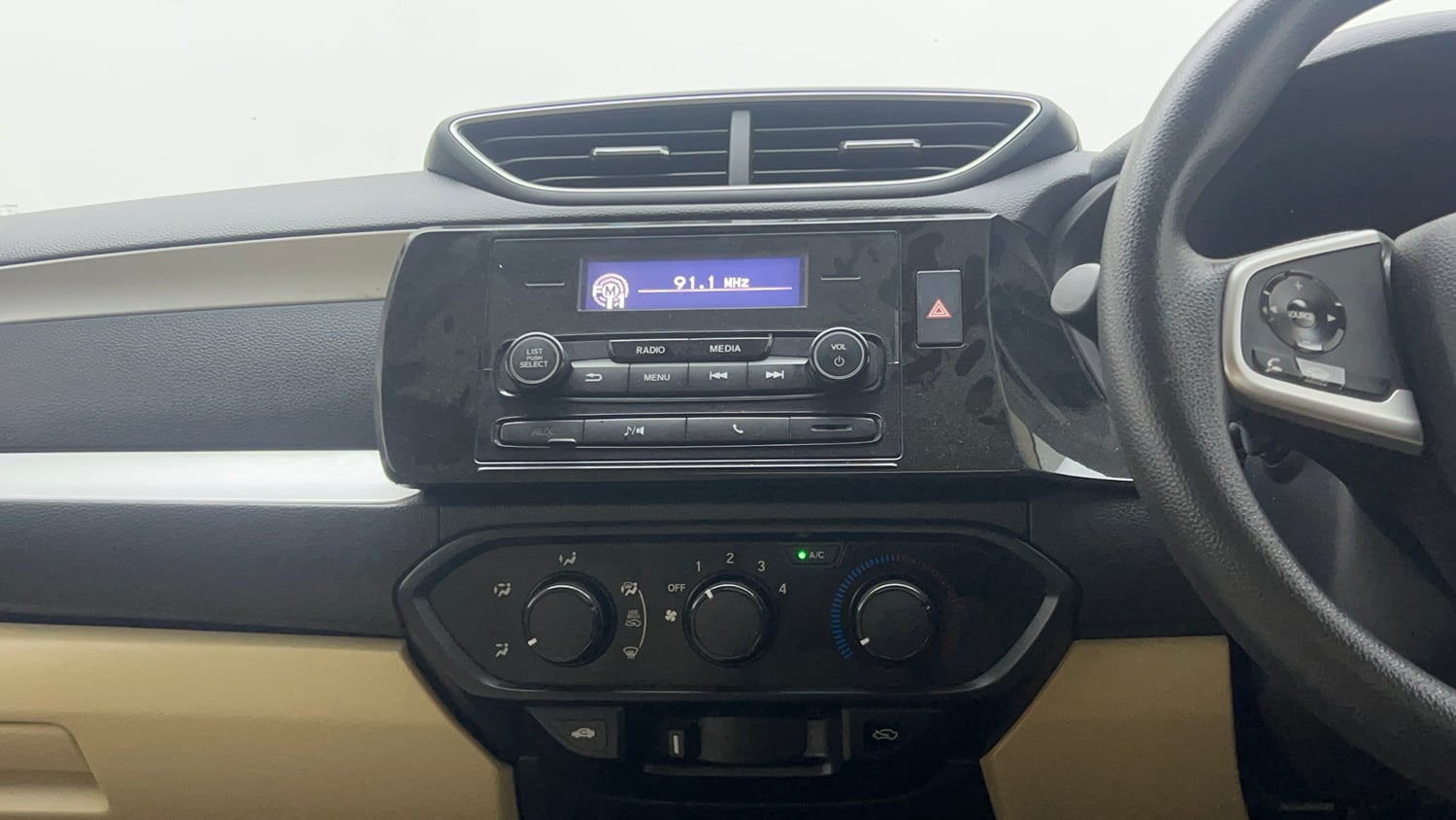 Used 2022 Honda Amaze S MT 1.2 Petrol Petrol Manual interior MUSIC SYSTEM & AC CONTROL VIEW
