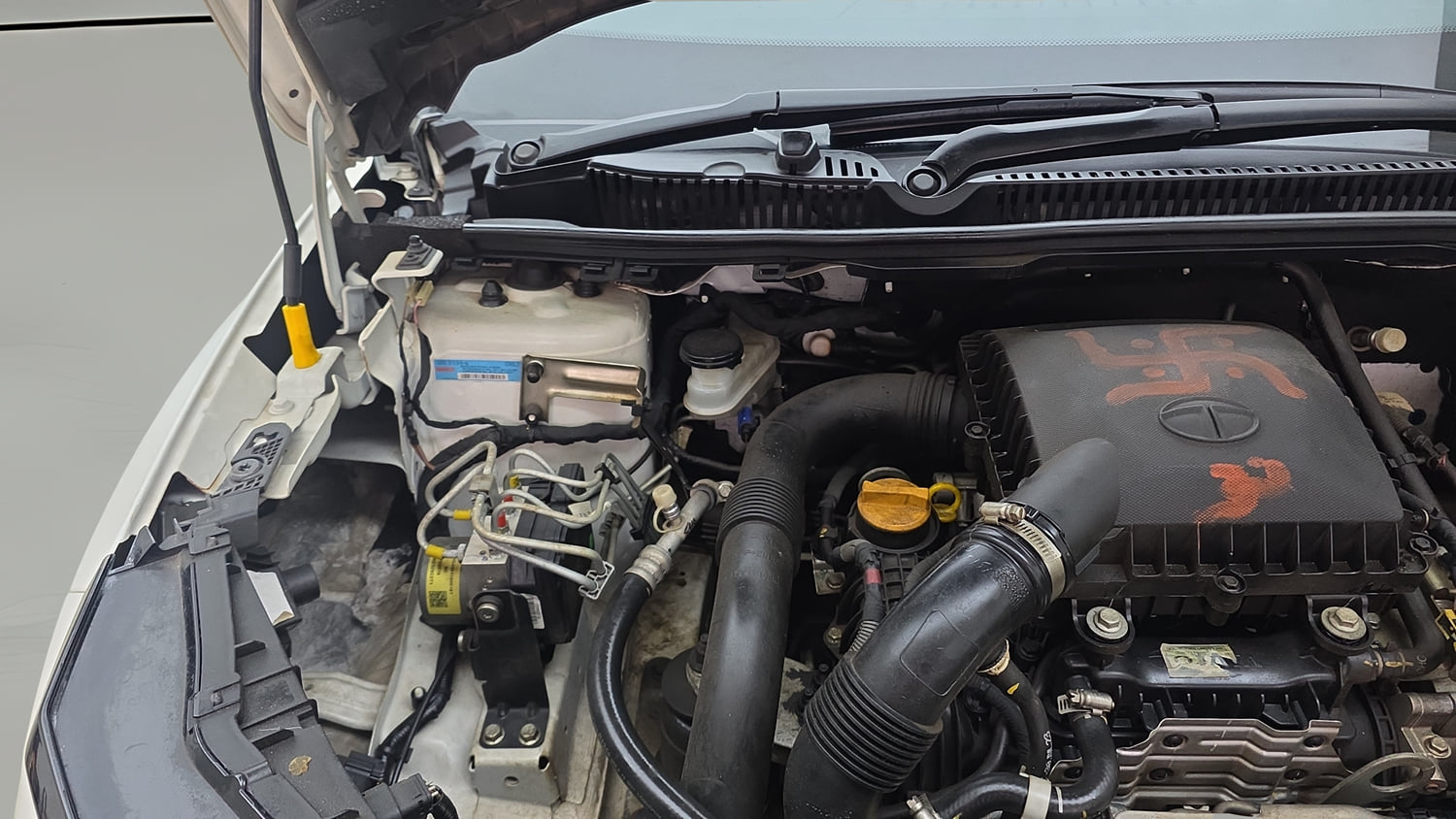 Used 2023 Tata Nexon Fearless Plus S 1.2 Revotron Petrol 6MT DT Petrol Manual engine ENGINE RIGHT SIDE VIEW