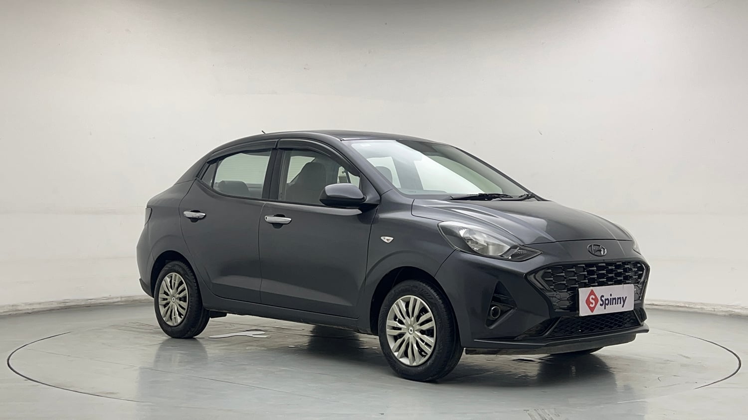 Used 2022 Hyundai Aura S 1.2 CNG Cng Manual exterior RIGHT FRONT CORNER VIEW