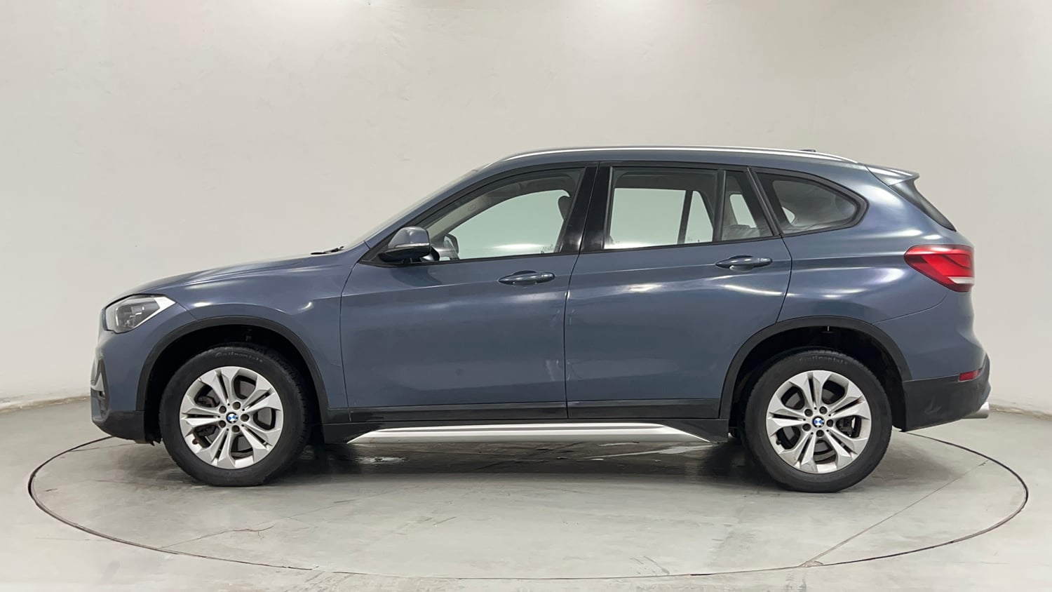 Used 2021 BMW X1 sDrive20d xLine Diesel Automatic exterior LEFT SIDE VIEW