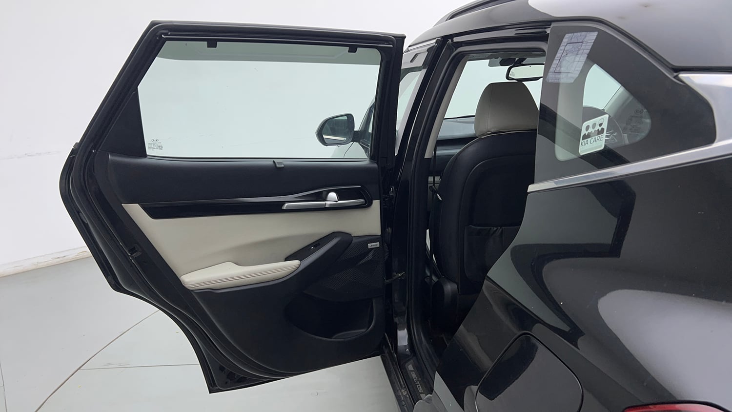 Used 2019 kia Seltos GTX Plus DCT 1.4 Petrol Automatic interior LEFT REAR DOOR OPEN VIEW