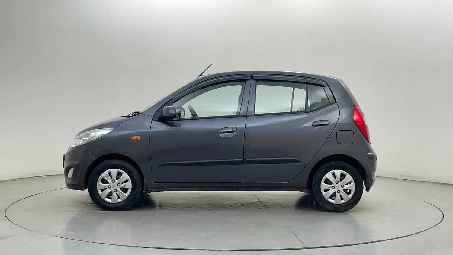 Used 2012 Hyundai i10 Magna 1.1 iRDE2 Petrol Manual exterior LEFT SIDE VIEW