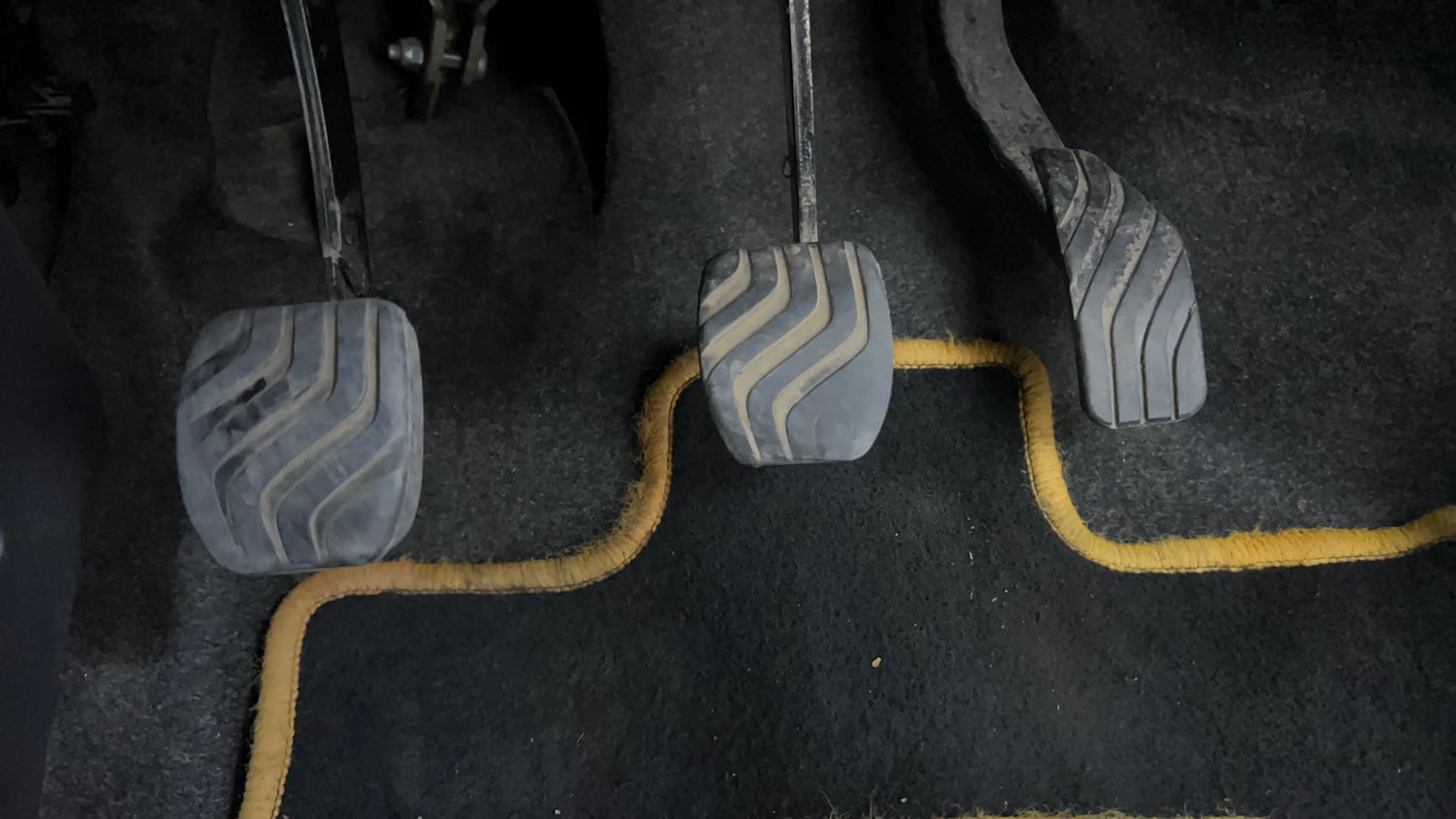 Used 2016 Renault Kwid RXT Petrol Manual interior PEDALS VIEW